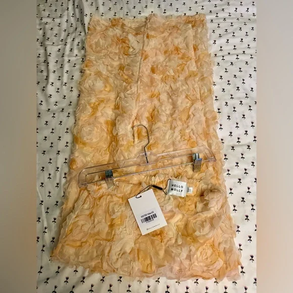 HELLO MOLLY HOTEL LOBBY MAXI SKIRT YELLOW SIZE 4 NWT - Picture 8 of 8